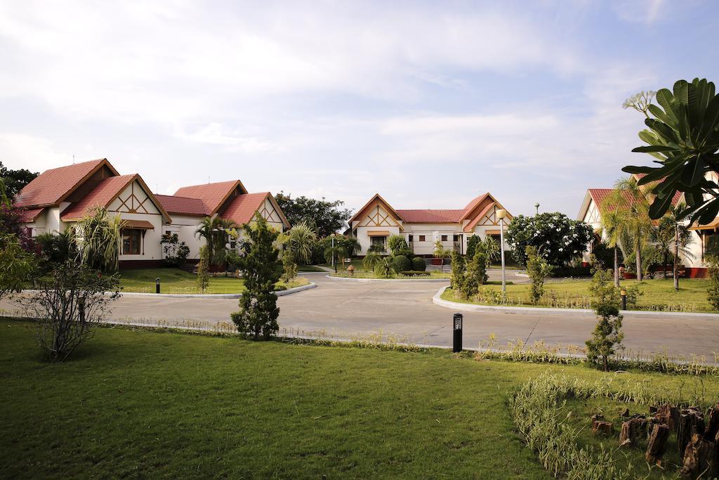 미앗 토 윈 호텔 Naypyidaw 객실 사진